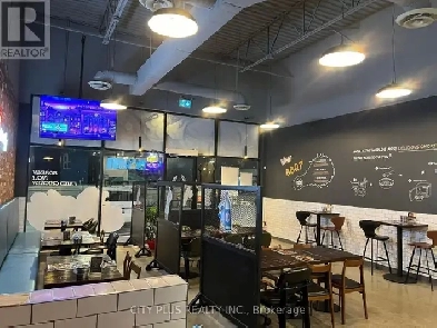 Restaurant in Prime Aurora Plaza – For Sale! Image# 1