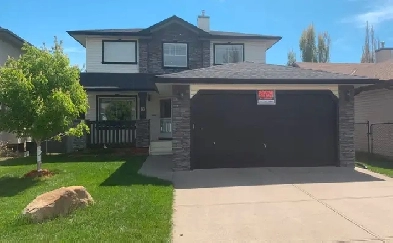 Welcome to your new home in the desirable Cimarron Okotoks Image# 4