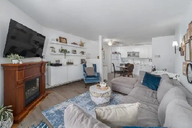 Apartment Condo for Sale - 506-2406 Heseltine Road Image# 3