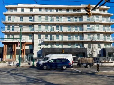 2 Bedroom Unit on Marine Drive Image# 8