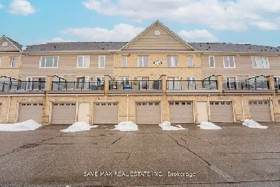 Spacious & Immaculate 3-Bed, 3-Bath Townhouse in a Prime Brampt Image# 13