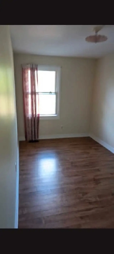 home & rooms for rent Image# 1