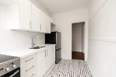 Renovated one bedroom, Vaughan and St Clair West - ID 1285 Image# 9
