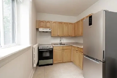 renovated two bedroom, Wellesley and Jarvis - ID 2935 Image# 1