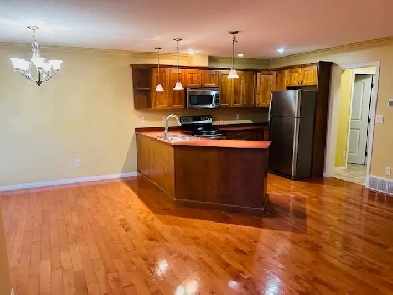 Townhouse for rent Image# 3