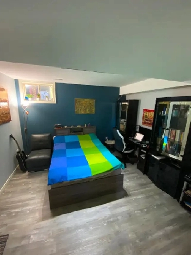 Basement Room Near The Boardwalk Waterloo w/ Parking Image# 1