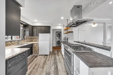 Amazing 4 Rent In Scarborough - Students / Working Professionals Image# 8