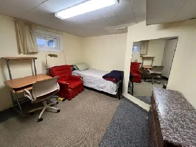 Furnished Room - Sheppard/Bayview - Male Only! Image# 5