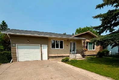 3  Bedrooms | 2 Bath | Attached Garage | Beautiful Backyard Image# 4