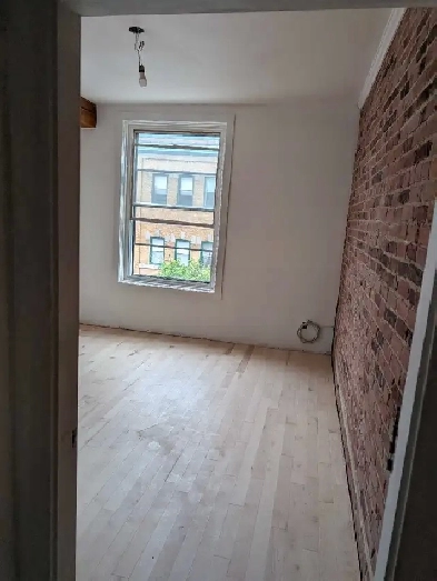 chambre a louer plateau Image# 1