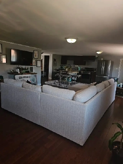 2 Bedroom 1 Bath Loft Apartment in Grimsby Image# 1