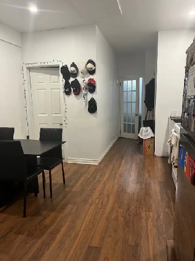 31/2 for rent 
8298 Rue Hochelaga
Montréal QC H1L 2L3 Image# 4