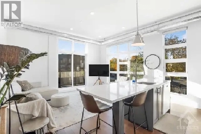 Hintonburg: Bright & Modern 2 Bed, 2 Bath Condo Image# 1