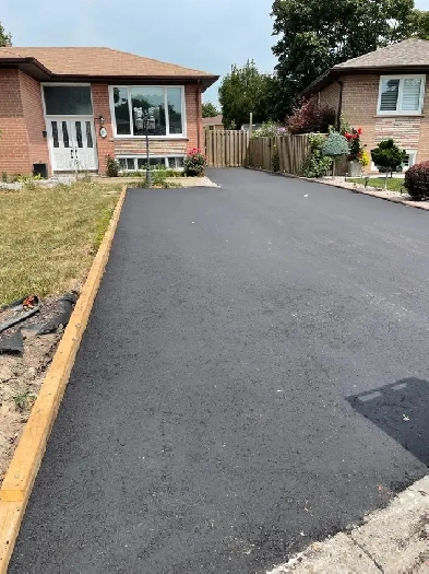 3 Bedroom house for rent in Brampton Image# 2