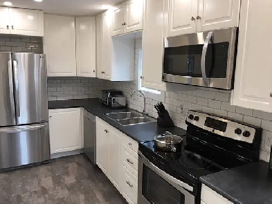 Clean, Quiet, Private Room By NAIT. Utilities & Extras Included! Image# 10