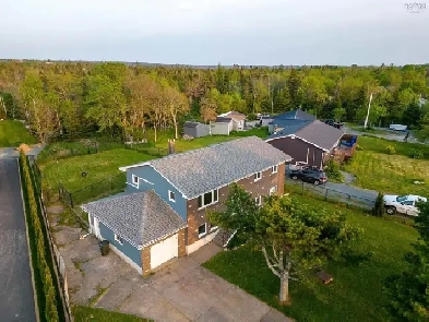 FOR RENT: Renovated 3 Bedroom, 1 Bath Upper Unit - Hatchet Lake Image# 4