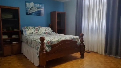 LARGE FURNISH  ROOM AVAILABLE IMMEDIATELY, 5  MINS. TO SQUAREONE Image# 1