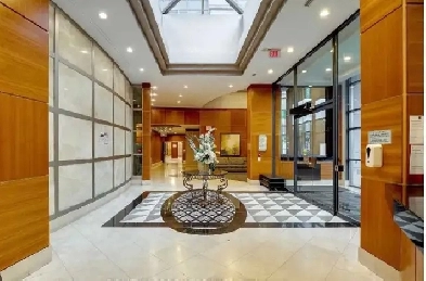 CN Tower View - 2 Bedroom(Closed Den) w/Parking - 2 subways Image# 2
