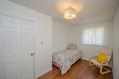 Personal Room Furnished available near Downtown Brampton PG Image# 1