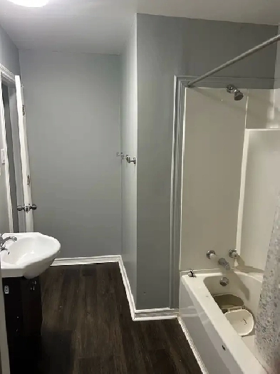 Two Bedroom Apartment in Welland Image# 6
