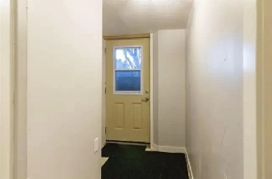 Master Bedroom is Available for Rent in Newly Renovated Basement Image# 3