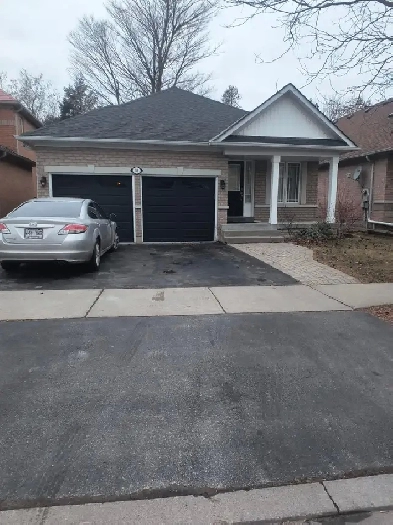 Bungalow apartment two bedroom in Ajax. back to ravine. Image# 9