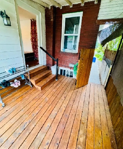 Room for Rent Sharing Basic with Separate Entrance in Ground flo Image# 7