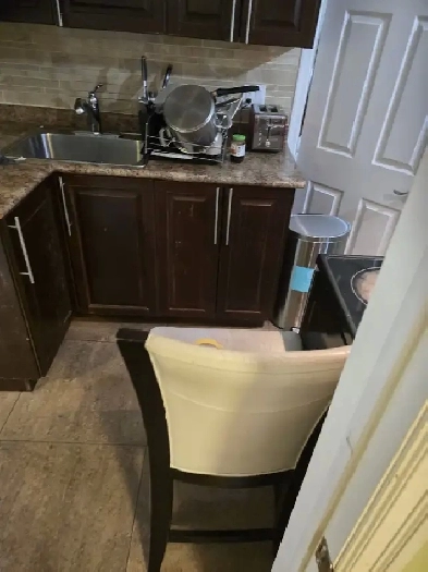 Ground Floor  1 bedroom Available  in Oshawa Image# 1