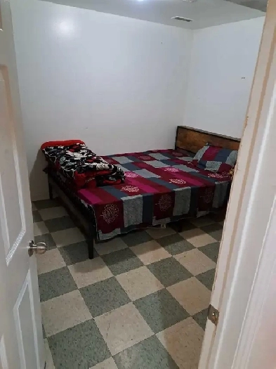 basement for rent Image# 4