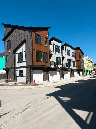 New Town Home in NW Calgary Image# 5
