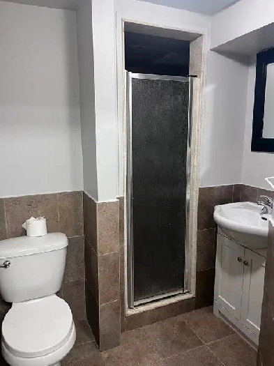Subletting near McMaster University June-August, $500/month. Image# 4