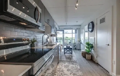 Lease Takeover - 1 Bed/1 Bath Image# 3