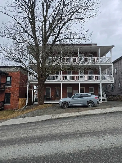 3 1/2 TOUT INCLUS - ALL INCLUSIVE 1 BEDROOM Image# 1