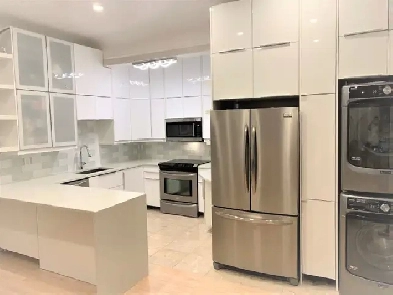 Luxurious 3 bedrooms, Rideau Canal, Aug. 1 2025 Image# 1