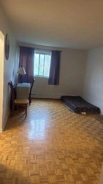 ROOM AVAILABLE FOR TWO PERSON Image# 3