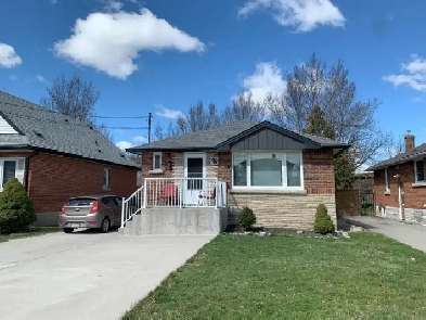 Beautiful Main floor Home for Rent - Hamilton Image# 3