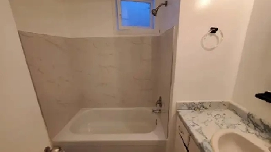 haut duplex 5 ½ à louer à Saint-Michel – 1700$ Image# 5