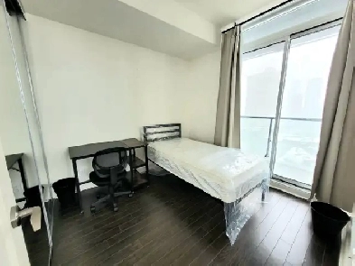 2 Bedrooms Up for Rent in 3B2B Downtown Condo Image# 17