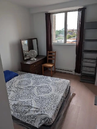chambre à louer maintenant 375$ /room for rent now Image# 3