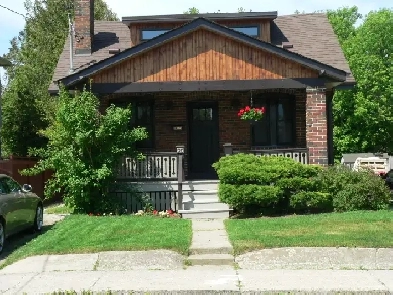 Warden & Danforth 3 Bedroom (Main & Upper Level) of House Image# 3