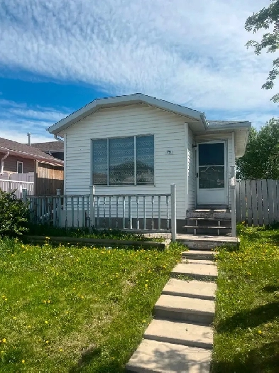 House for Rent in Taradale Drive NE Calgary Image# 5