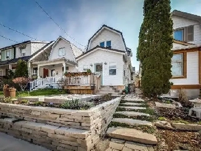 2 1 bed 2 bath detached house available for rent Image# 6