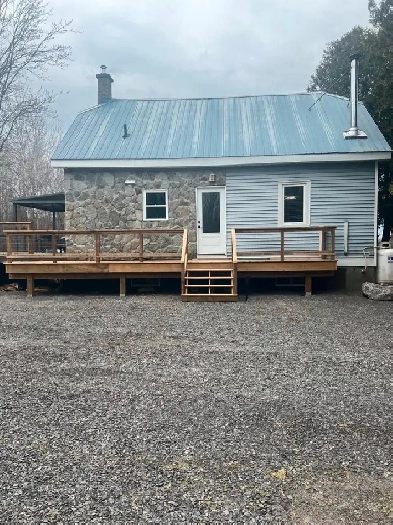 Charming 2-Bedroom 1 Bath Home with a Backyard Oasis Image# 3