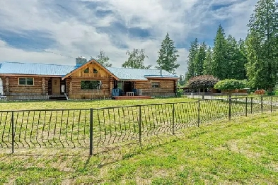 3828 Squilax-Anglemont Rd, Scotch Creek, BC Image# 1