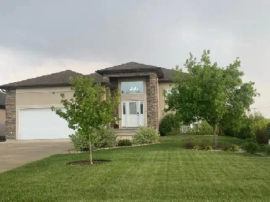 Home for Sale - 1 Ram’s Gate Steinbach Image# 9