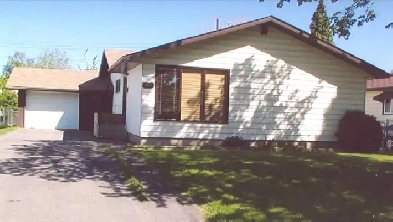 Great Location , Fairview Image# 1