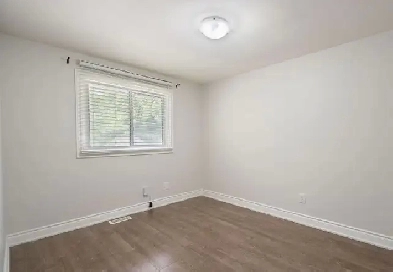 Two rooms steps away Seneca College become available from July1 Image# 1