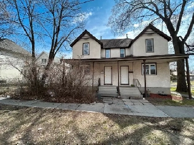 large 4 bedroom for rent Image# 6