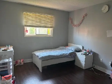 Summer Sublet UTM Image# 13