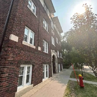 Big Beautiful 1 Bedroom for Rent! Image# 1